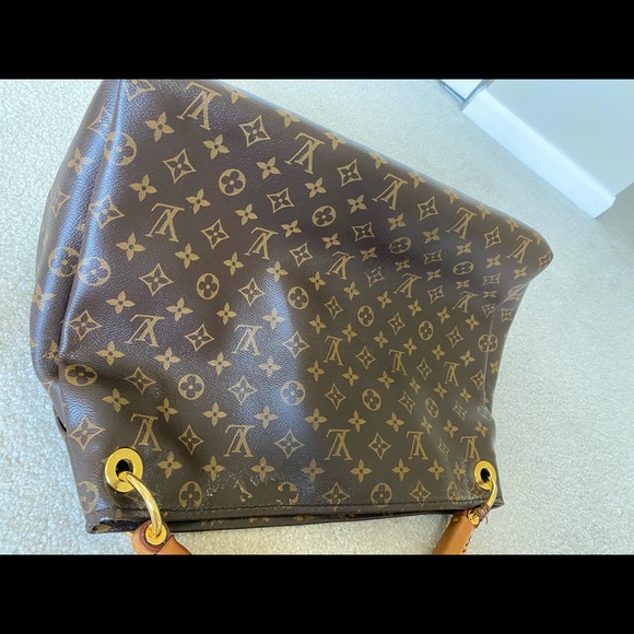 🍎accepting offers🍎ARTSY  Mm size - Picture 8 of 16